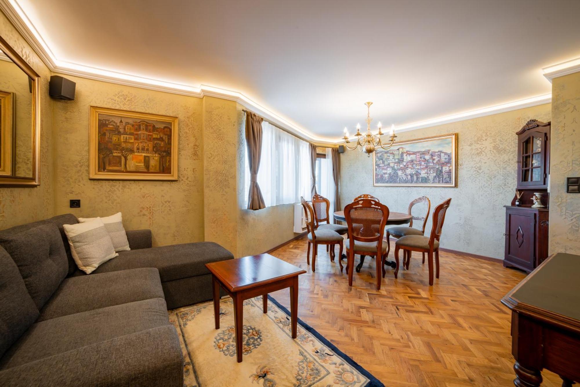 Iatrus Guest Apartment & Sauna Veliko Tarnovo Extérieur photo